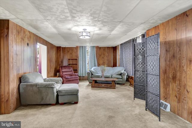 465 N 4TH ST, Newport, PA 17074