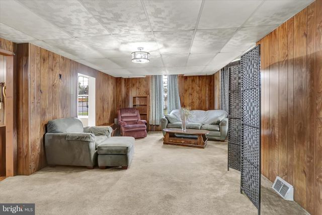 465 N 4TH ST, Newport, PA 17074