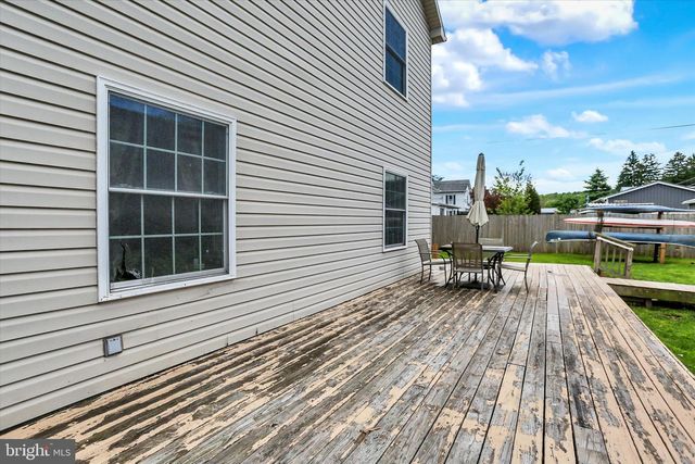 465 N 4TH ST, Newport, PA 17074