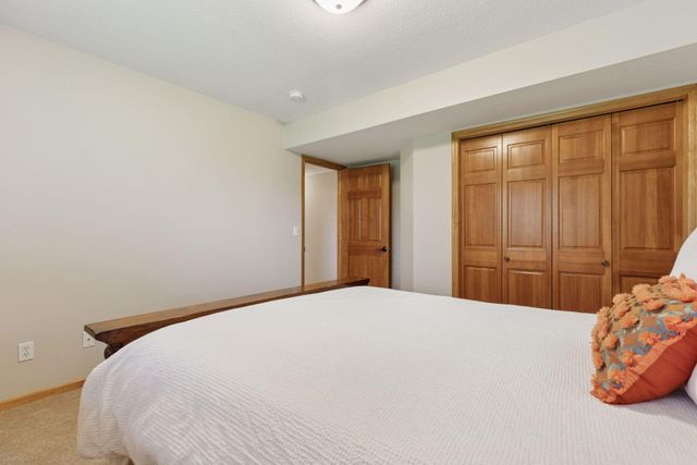 820 Foxberry Farms Road, Medina, MN 55340
