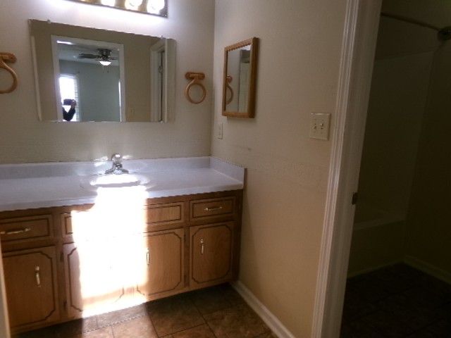 1065 Biltmore Pl, Clarksville, TN 37042