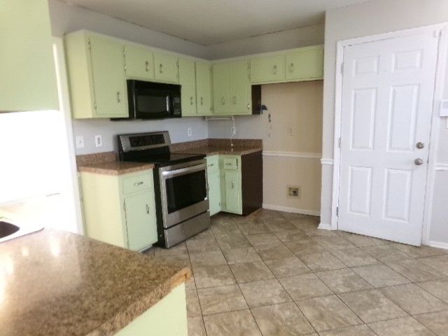 1065 Biltmore Pl, Clarksville, TN 37042