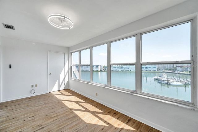 5925 SHORE BOULEVARD S 406, Gulfport, FL 33707