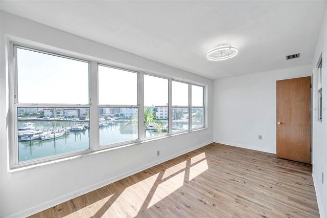 5925 SHORE BOULEVARD S 406, Gulfport, FL 33707