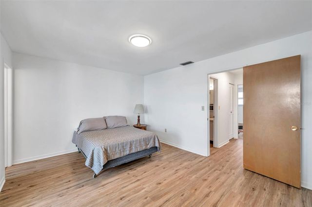 5925 SHORE BOULEVARD S 406, Gulfport, FL 33707