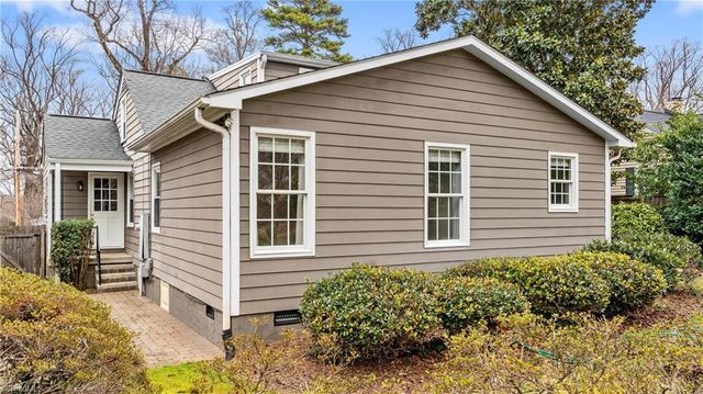 1813 Colonial Avenue, Greensboro, NC 27408