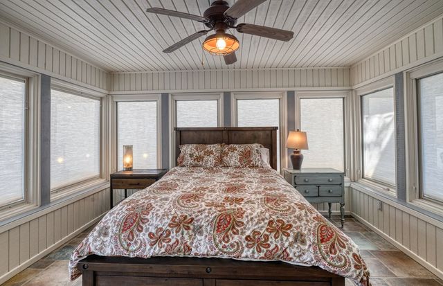 416 Cold Springs River Dr, Concan, TX 78873