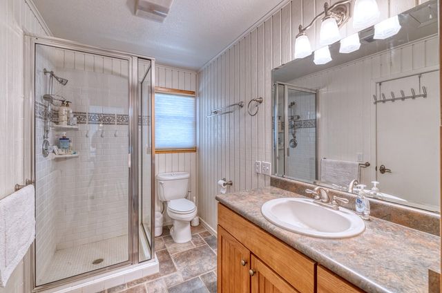 416 Cold Springs River Dr, Concan, TX 78873