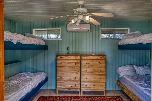 416 Cold Springs River Dr, Concan, TX 78873