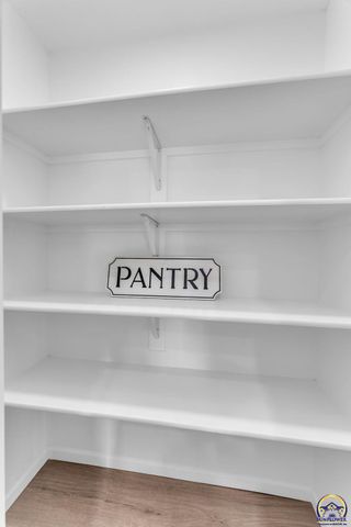 1928 NW 8th St, Topeka, KS 66608