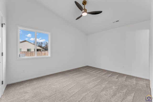 1928 NW 8th St, Topeka, KS 66608