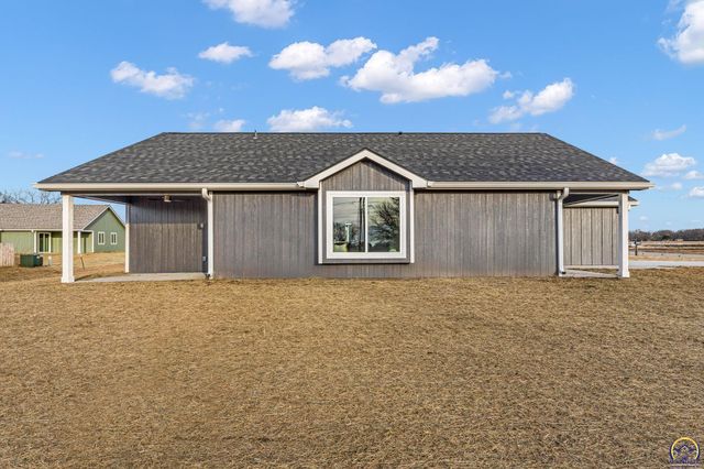 1928 NW 8th St, Topeka, KS 66608