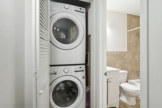 1633 N Windsor Drive 113, Arlington Heights, IL 60004