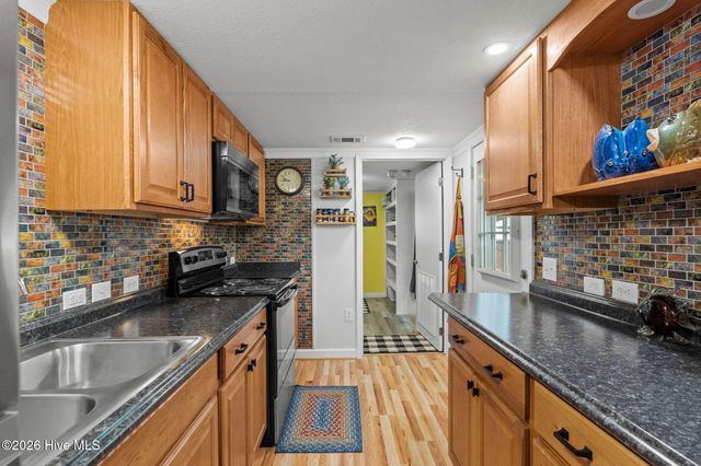 7134 Channel Ii SW, Ocean Isle Beach, NC 28469