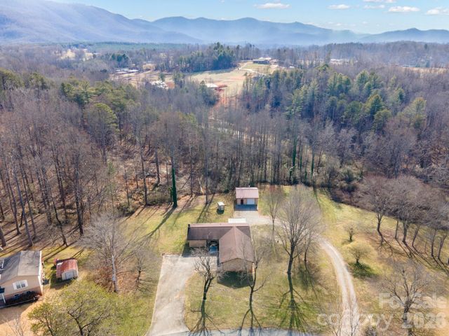 2153 S Fork Drive, Morganton, NC 28655