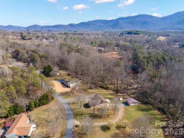 2153 S Fork Drive, Morganton, NC 28655