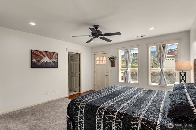 851 Wheeler Hill Road, Wenatchee, WA 98801