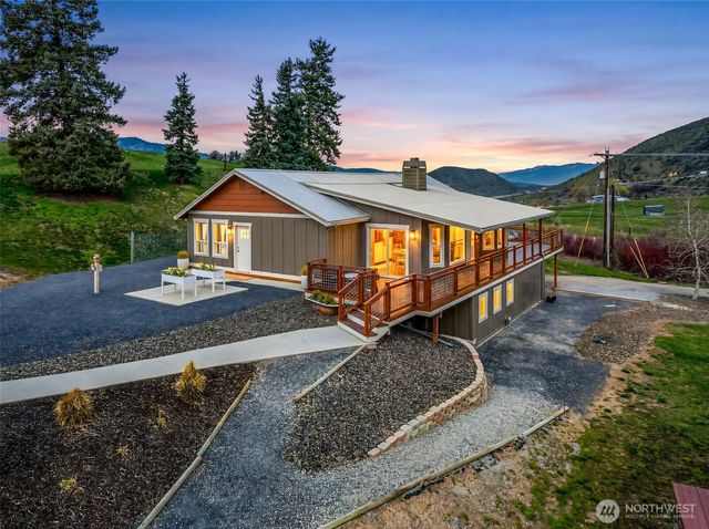 851 Wheeler Hill Road, Wenatchee, WA 98801