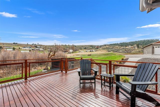 851 Wheeler Hill Road, Wenatchee, WA 98801