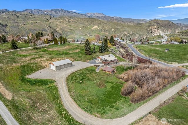 851 Wheeler Hill Road, Wenatchee, WA 98801