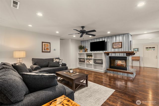 851 Wheeler Hill Road, Wenatchee, WA 98801