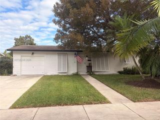 18225 SW 94th Avenue, Palmetto Bay, FL 33157