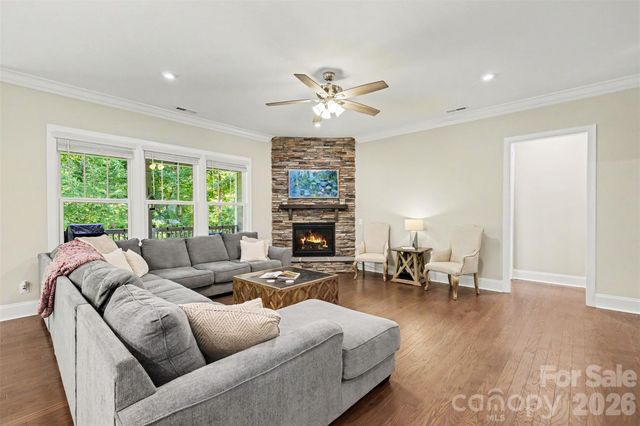 113 Cross Current Lane, Belmont, NC 28012