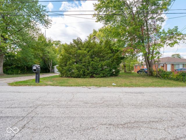 312 Cossell Drive, Indianapolis, IN 46224