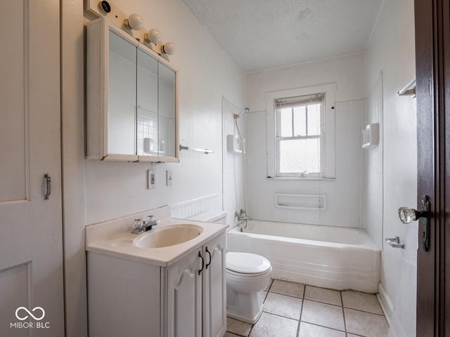 312 Cossell Drive, Indianapolis, IN 46224