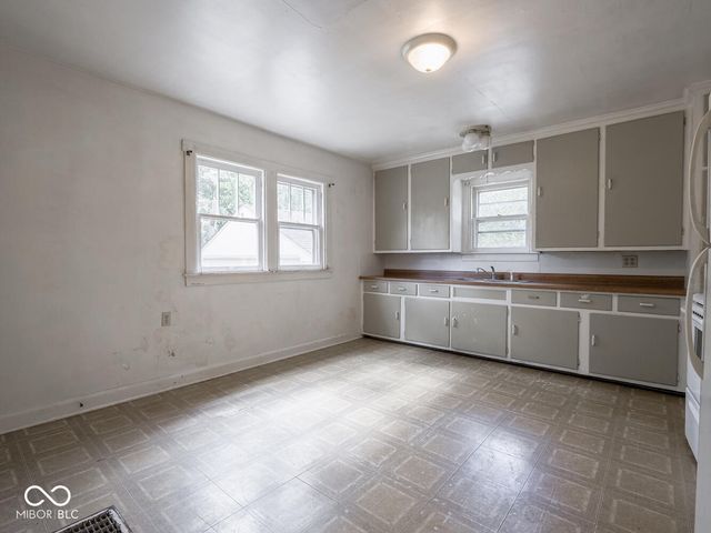 312 Cossell Drive, Indianapolis, IN 46224