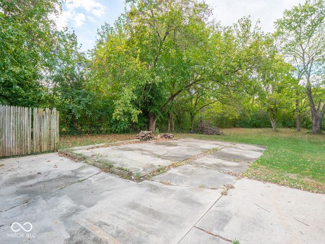 312 Cossell Drive, Indianapolis, IN 46224