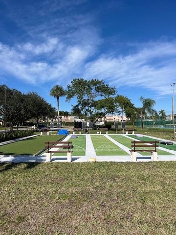 1157 S Drive Circle C, Delray Beach, FL 33445