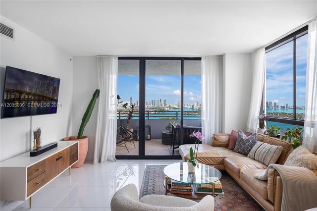 1330 W Ave 3001 3001, Miami Beach, FL 33139