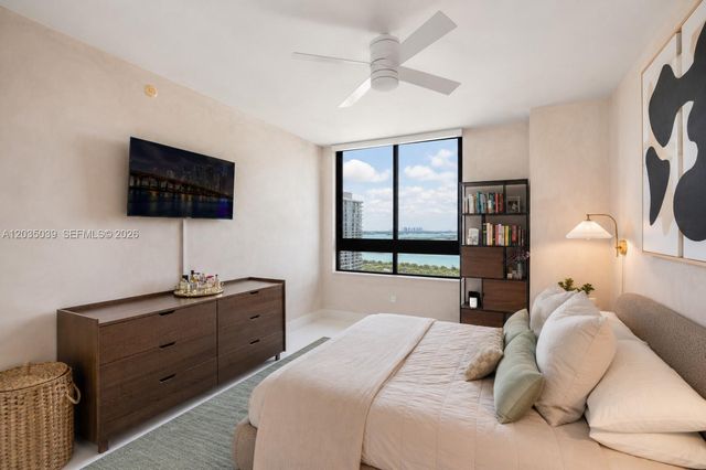 1330 W Ave 3001 3001, Miami Beach, FL 33139