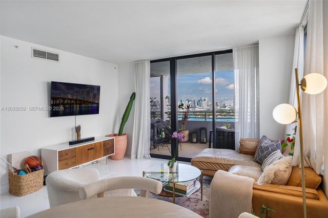 1330 W Ave 3001 3001, Miami Beach, FL 33139
