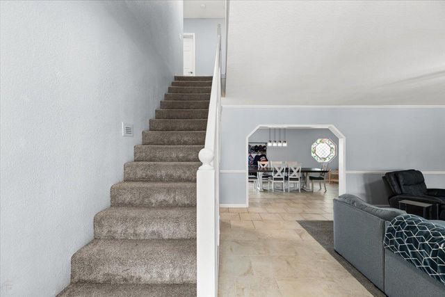 5743 Prince Edward Ln, Riverbank, CA 95367