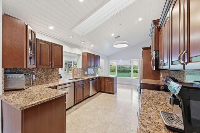 13670 Doubletree Trail, Wellington, FL 33414