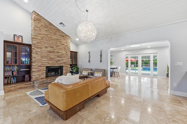 13670 Doubletree Trail, Wellington, FL 33414