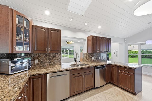 13670 Doubletree Trail, Wellington, FL 33414