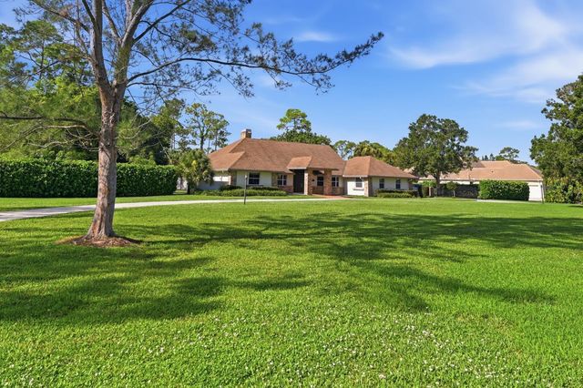 13670 Doubletree Trail, Wellington, FL 33414