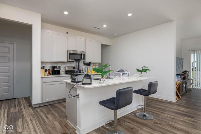 11522 Basalt Drive, Indianapolis, IN 46235