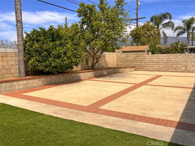 8340 Pampas, Fontana, CA 92335