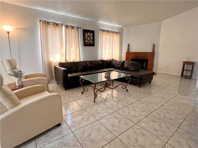 8340 Pampas, Fontana, CA 92335