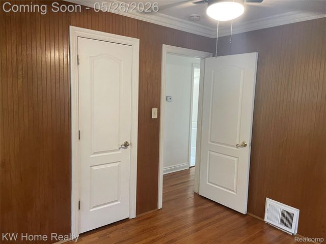 16853 Lincoln Avenue, Eastpointe, MI 48021