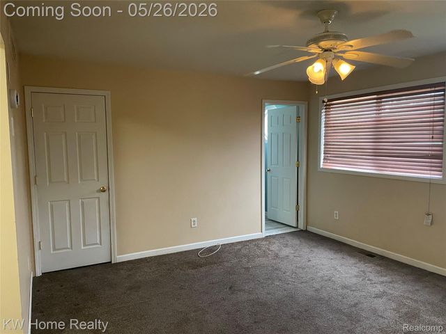 16853 Lincoln Avenue, Eastpointe, MI 48021