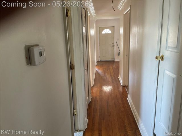 16853 Lincoln Avenue, Eastpointe, MI 48021