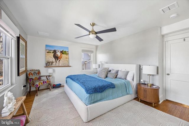 536 COUNTRY CLUB LN, Havertown, PA 19083