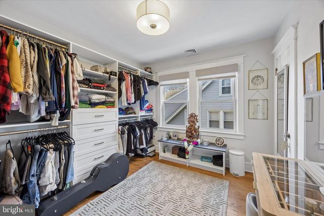 536 COUNTRY CLUB LN, Havertown, PA 19083