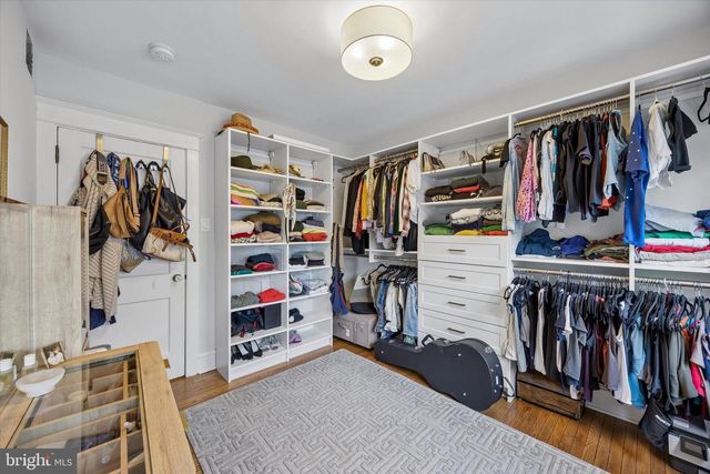 536 COUNTRY CLUB LN, Havertown, PA 19083