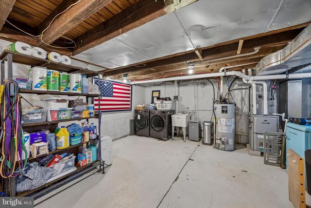 536 COUNTRY CLUB LN, Havertown, PA 19083